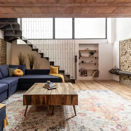 Industrial Loft Duplex -100sqm- Near Antonplatz *