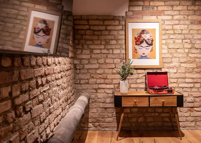 Industrial Loft Duplex -100sqm- Near Antonplatz *