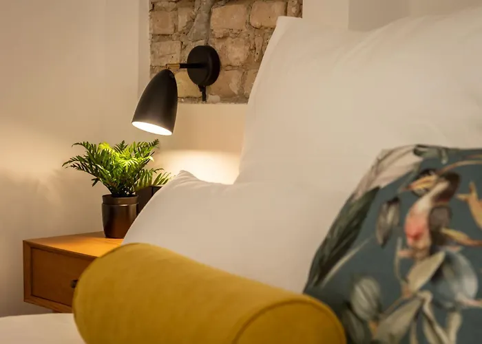 Industrial Loft Duplex -100sqm- Near Antonplatz *