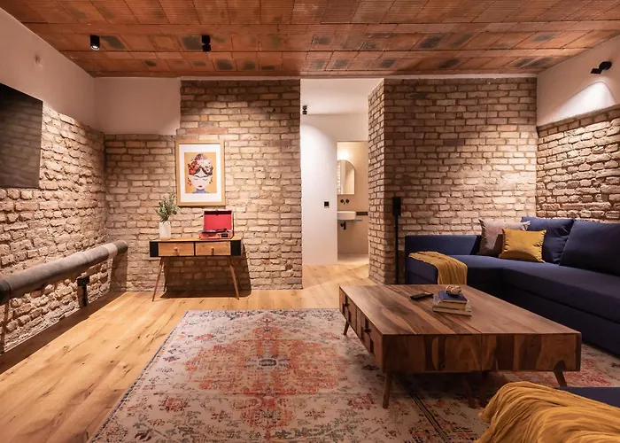 Apartament Industrial Loft Duplex -100sqm- Near Antonplatz Berlin