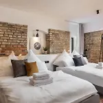 Industrial Loft Duplex -100sqm- Near Antonplatz Berlín