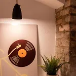 Industrial Loft Duplex -100sqm- Near Antonplatz Berlín